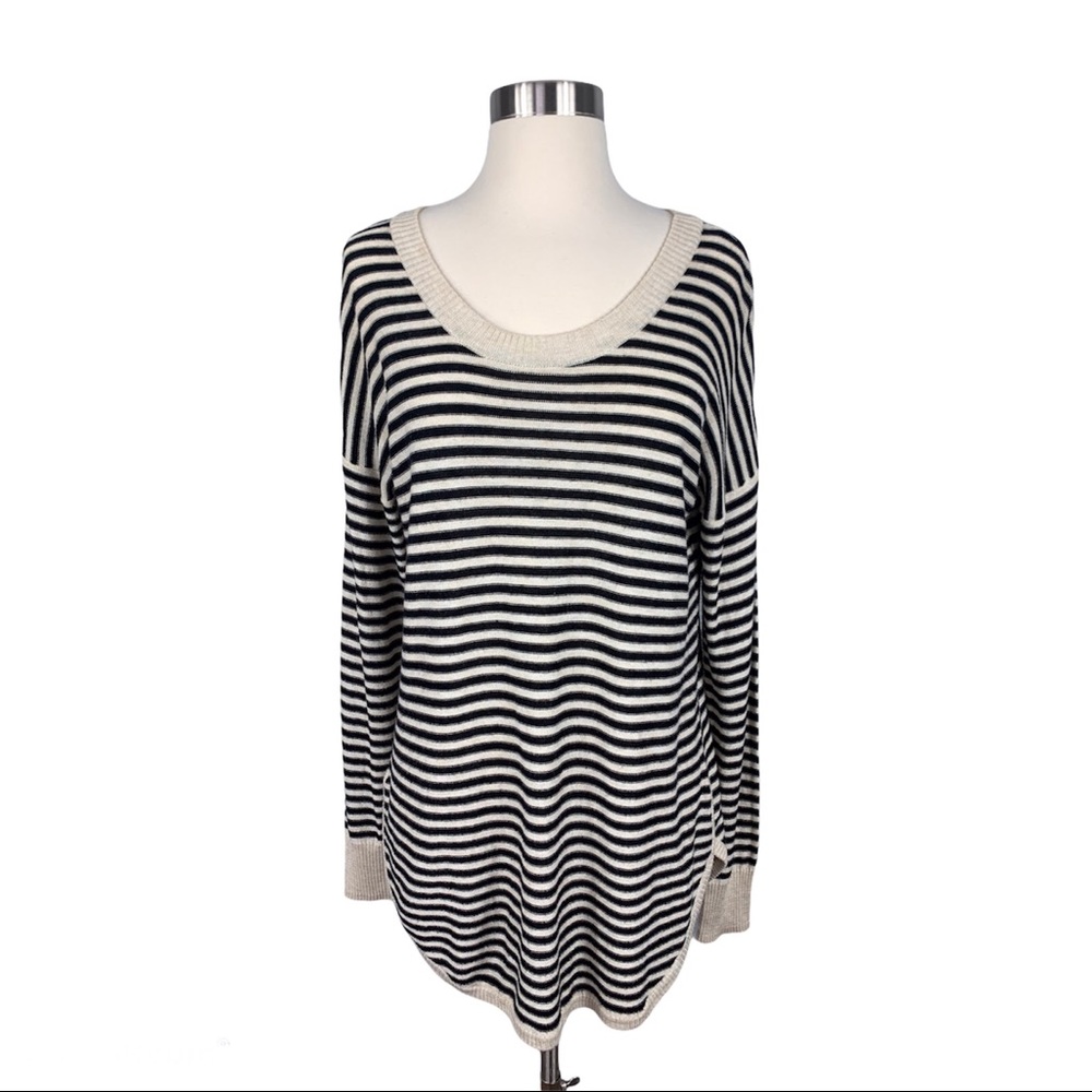 [Pink Rose] Striped Curved Hem Thin Sweater